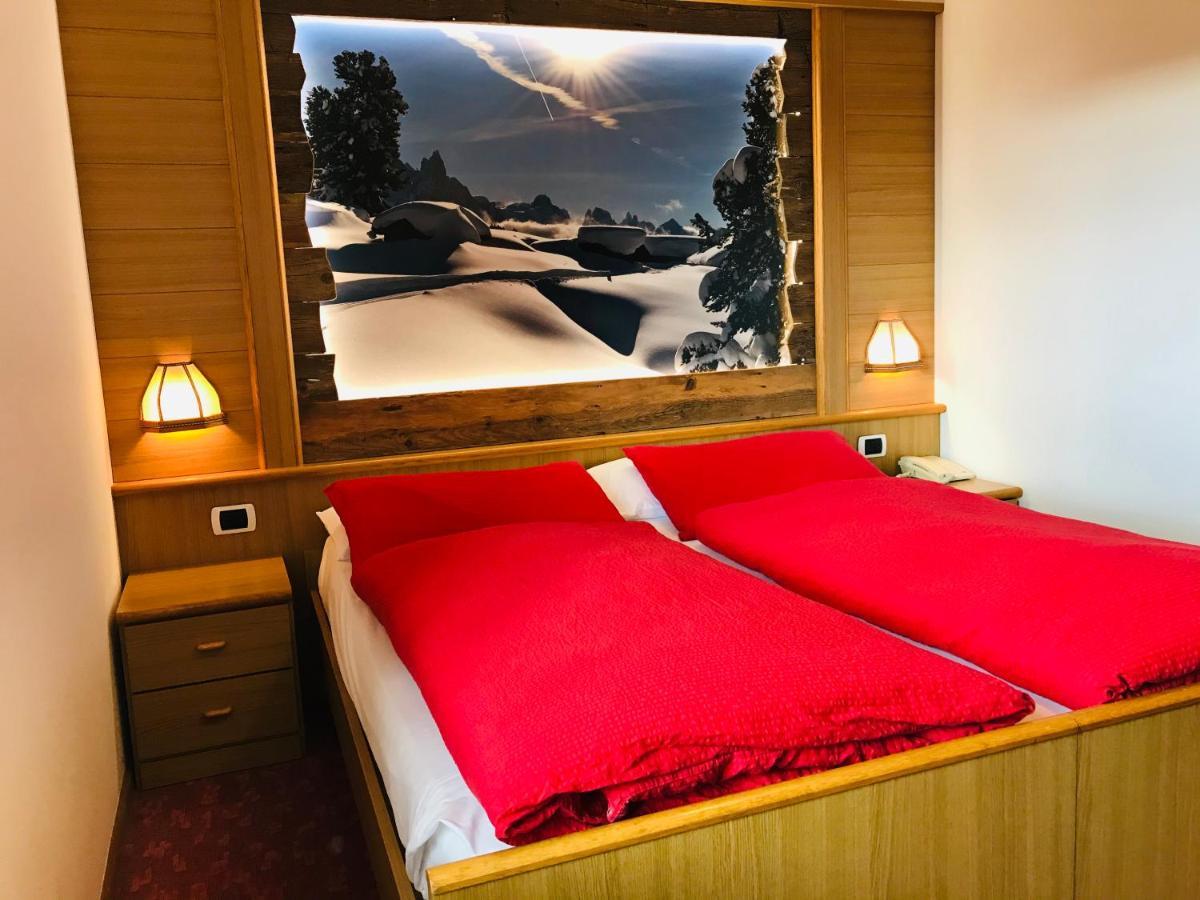 Rifugio Capanna Passo Valles Falcade Eksteriør billede