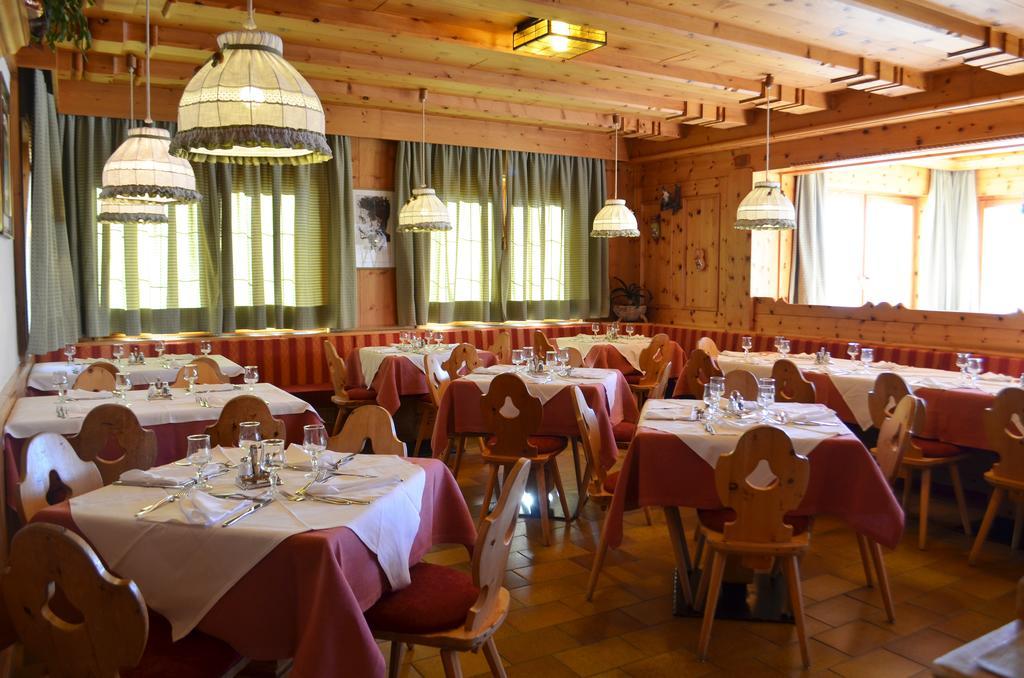 Rifugio Capanna Passo Valles Falcade Eksteriør billede